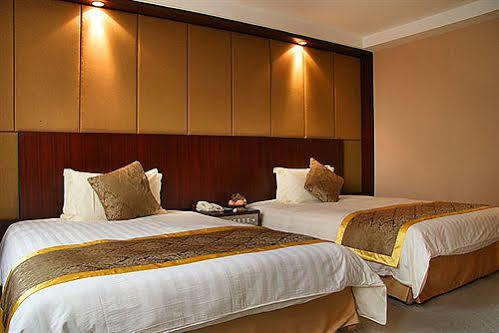 Hotel Rui Tai Jingan 4*