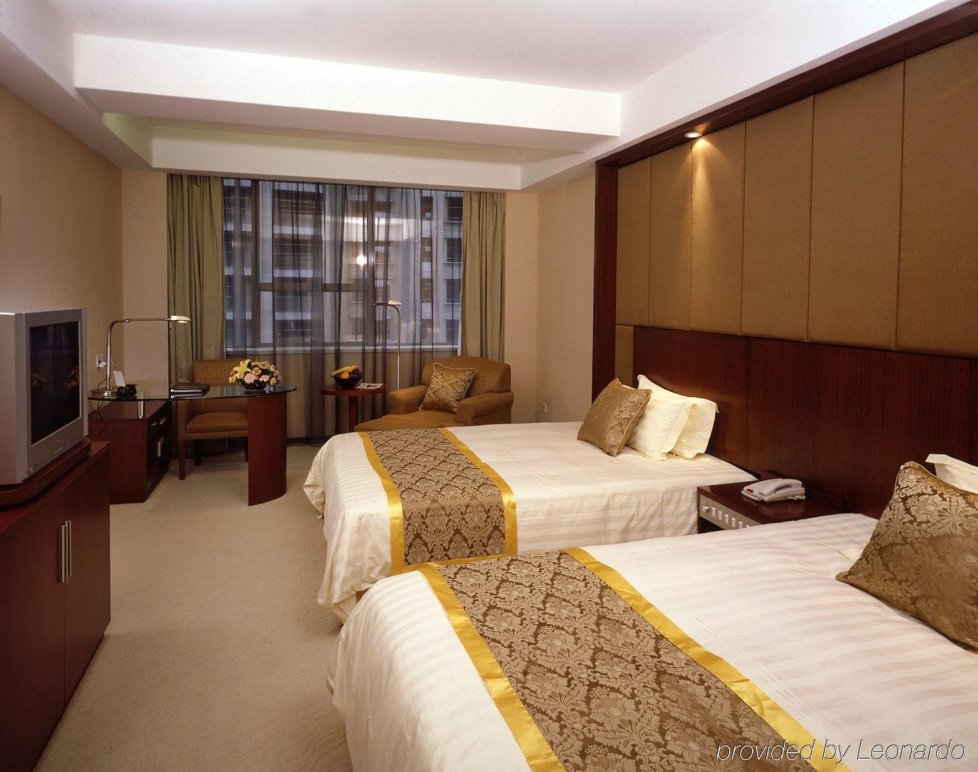 Rui Tai Jingan Hotel 4*